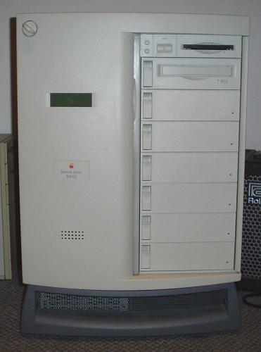 [Really bad picture of the Network Server 500/132]
