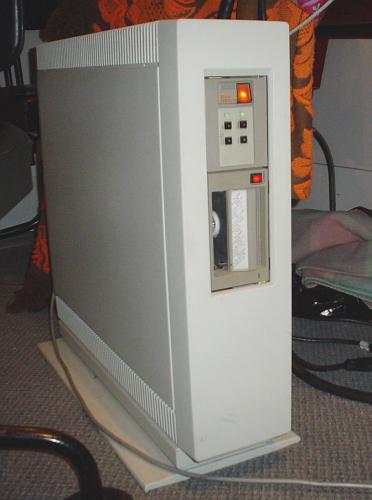 [Really bad picture of the DEC PDP-11/73]