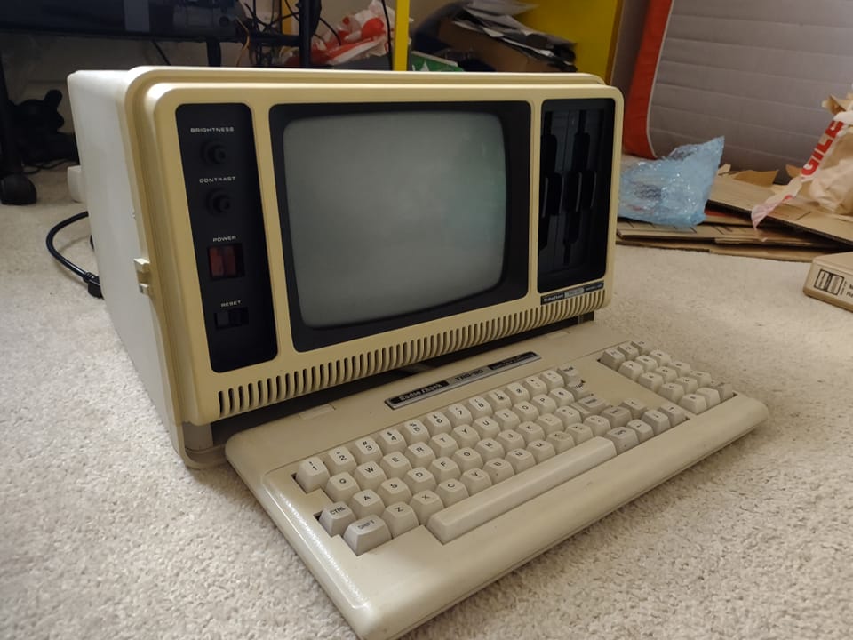 [Really bad picture of the Tandy TRS-80 Model 4P]
