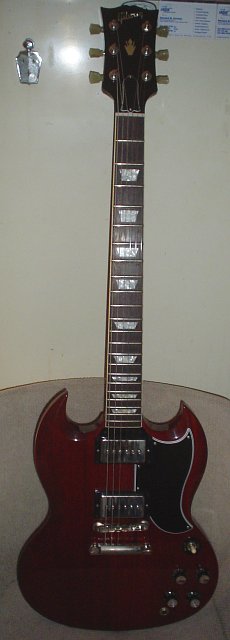 [Picture of the Gibson SG 1961 Reissue]