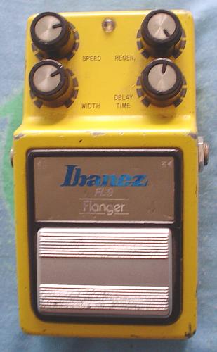 [Picture of the Ibanez FL-9 Flanger]