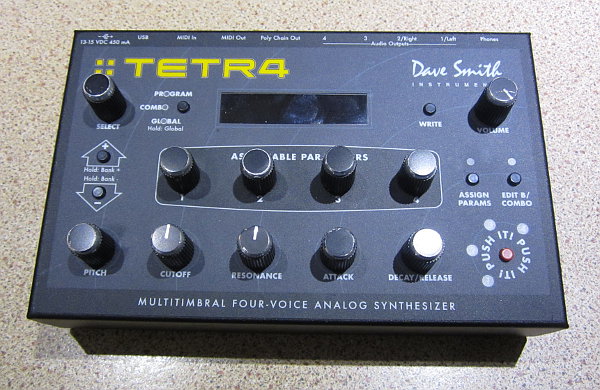 [Picture of the Dave Smith Instruments Tetra synthesiser]