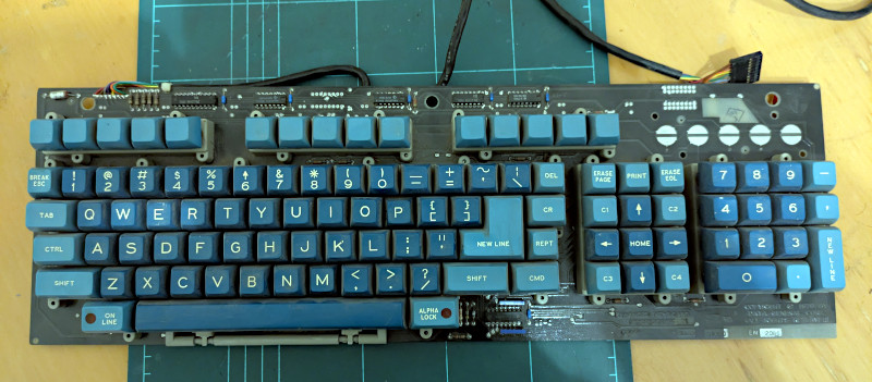 [Really bad picture of the inside of the keyboard]